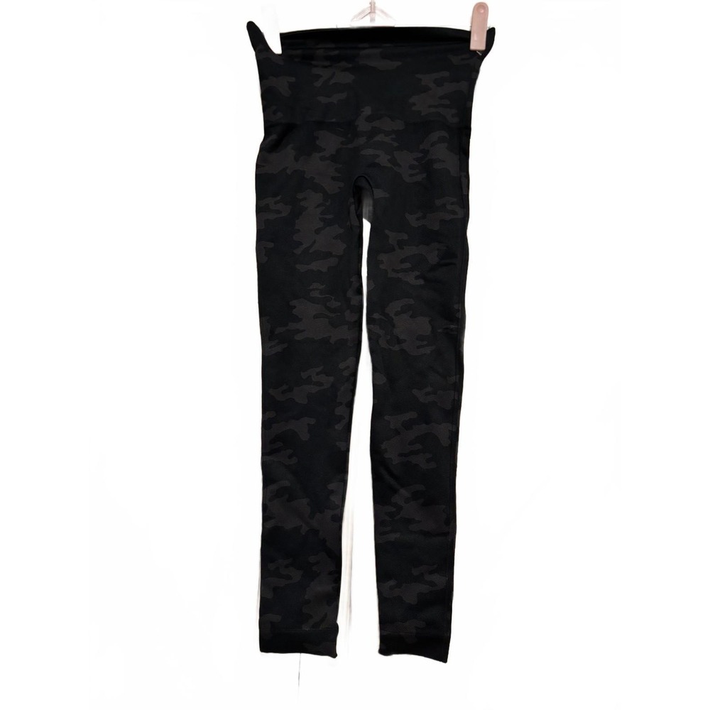 Spanx Women's Capri Leggings sz XS Camouflage‎ #H226